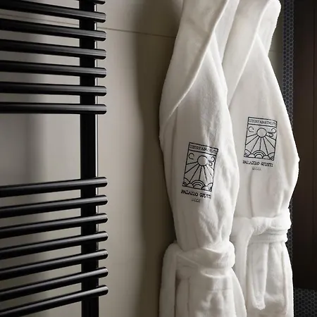 מלון Palazzo Giusti - Exclusive Boutique לצ'ה