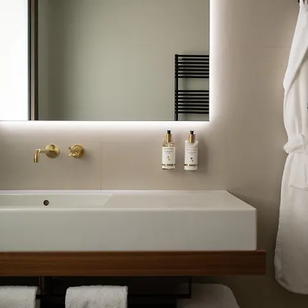 Palazzo Giusti - Exclusive Boutique 5* לצ'ה